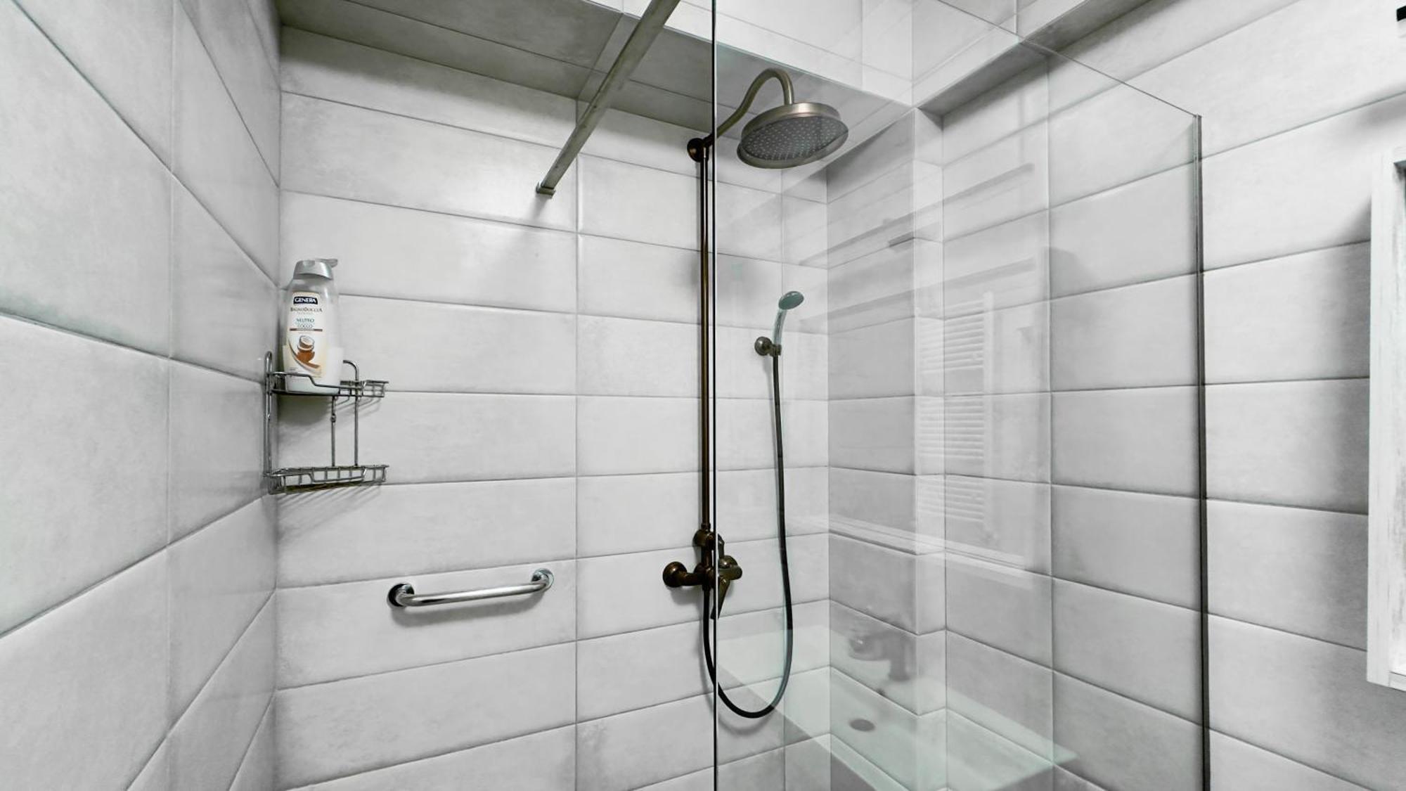 Tourist Grand Ismail Apartments Kisinyov Kültér fotó